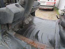 Linde H30D-02 Triplex-Freihub 4,7m Hubhöhe + Seitenschie