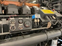 Perkins 4012TAG1A, 1300KVA, Low standby hours. Complete...