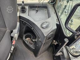 TERBERG RT283 /TERMINAL TRACTOR 4X4/ TURNING CHAIR. /AU...
