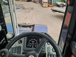TERBERG RT283 /TERMINAL TRACTOR 4X4/ TURNING CHAIR. /AU...