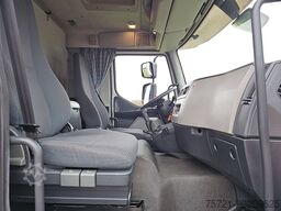 VOLVO FL 240.18 MANUAL AIRCO LIFT