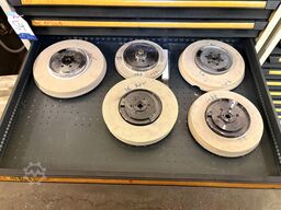 KIND Workshop drawer cabinet with contents