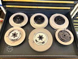 KIND Workshop drawer cabinet with contents