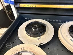 KIND Workshop drawer cabinet with contents