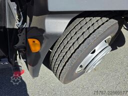 DAF XB 210 Kehrmaschine wie neu Brock VS4 Kehraufbau