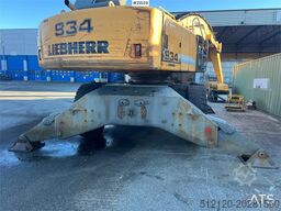 Liebherr A934C