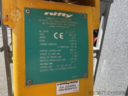 NIFTYLIFT HR12 NE Knikarmhoogwerker 4x2 Elektrisch 2011 12M werkhoogte