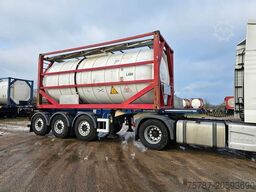 SCHMITZ CARGOBULL Tankchassis mit Tankcontainer, 424.676 KM