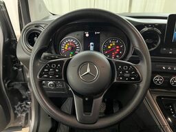 Mercedes-Benz T 180 d 7Gtr RfKam MBUX Totwi CarPlay