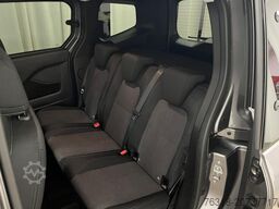 Mercedes-Benz T 180 d 7Gtr RfKam MBUX Totwi CarPlay