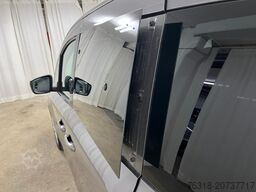 Mercedes-Benz T 180 d 7Gtr RfKam MBUX Totwi CarPlay