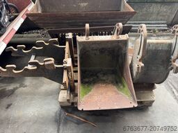 TAKEUCHI TB175 Graafmachine Rups 2008 Yanmar Diesel inclusief 5 bakken + palletvork