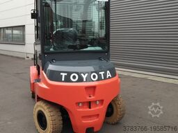 Toyota 8FBMT50