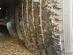 Scania S650 6x2 box truck w/ Ekeri 4 axle box trailer w/