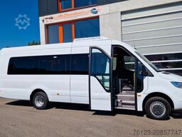 MERCEDES-BENZ 517 Lord Comfort XXL Lagerfahrzeug 23 SS