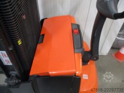 TOYOTA SWE140