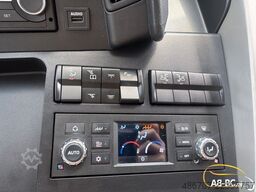 MERCEDES-BENZ Tourismo RHD, 55 Sitze, Euro 6
