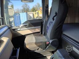 MAN TGX 33.580 / 6x4 , Kran Q 150Z96, TÜV 02/2026