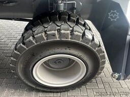 Fuchs MATERIAL HANDLER/UMSCHLAGBAGGER/OVERSLAGKRAAN 2...