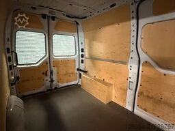 RENAULT Master Kasten L2H2 Klima Tempomat PDC AHK 2,5T