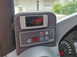 MERCEDES-BENZ Lagerfahrzeug Bürgerbus Niederflur 9 Sitze