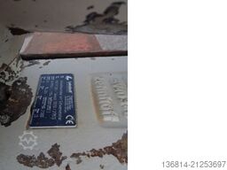 TAKEUCHI TB 250 Powertilt + 4 x Löffel TAK-Lock