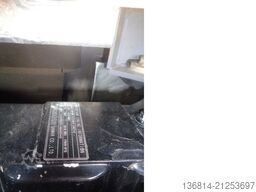 TAKEUCHI TB 250 Powertilt + 4 x Löffel TAK-Lock