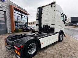 Volvo FH 460 GLOBETROTTER XL I SAVE / DYNAMIC STEERIN...