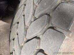 LIEBHERR LTM 1060.2 Garagenfahrzeug, Top, deutscher Kran