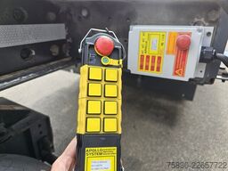 Van Bouwel ABROLLKIPPER / 25T HOOKLIFT / LIFT AXLE