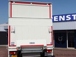 DAF LF 210 Bakwagen + Dhollandia klep 1500 kg