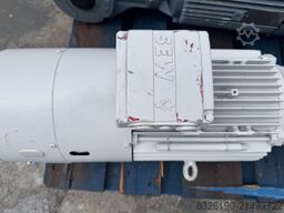 SEW-EURODRIVE KH67 DV132S4 5.5kW