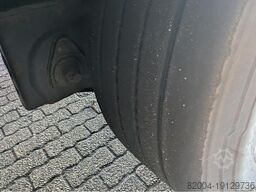 krone SD 27 curtainsider | Saf disc | good tires.