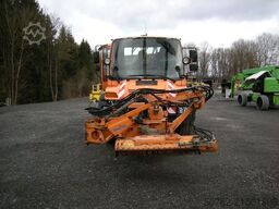 UNIMOG Unimo U400 (405/12) mit Front und Heckmähgerät