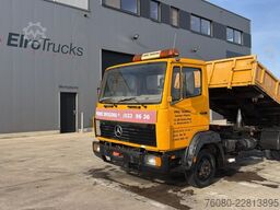 Mercedes-Benz SK 814 (MANUAL PUMP / POMPE MANUELLE / LAMES / ...