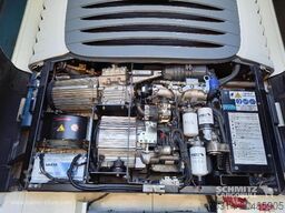 Schmitz Cargobull Tiefkühler Multitemp Doppelstock Trennwand