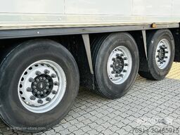 Schmitz Cargobull Tiefkühler Multitemp Doppelstock Trennwand