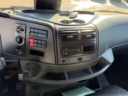 MERCEDES-BENZ ATEGO 1224 L Koffer 7,30 m LBW 1,5 T*AHK*ADR