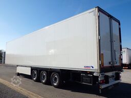SCHMITZ CARGOBULL SKO 24/L V7 Multitemp/Doppelst./Trennwand/Liftac