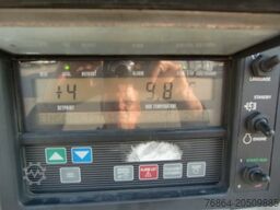 SCHMITZ SKO 24 KüHLAUFLIEGER, CARRIER VECTOR 1550 LIFTACHSE