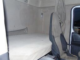 Renault Kerax 410DXI + 8X4 + MANUAL + SPRING