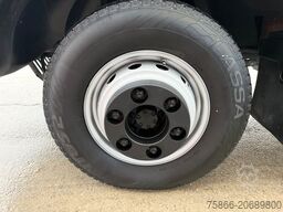 IVECO 70C18H HI Duo Schwenkwandkoffer LBW 1,5to