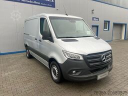 MERCEDES-BENZ Sprinter 314 AUTOMATIK NAVI TOTWINKEL KAMERA LED