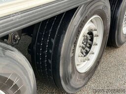 SCHMITZ CARGOBULL SCB*S3B THERMO KING SLXi 300 ONLY 502 ENGINE HOU