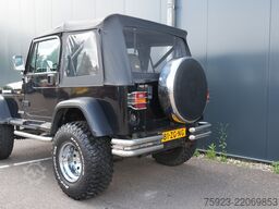 Jeep WRANGLER YJ 4.0i SOFTTOP 4x4 1993