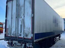 Schmitz Cargobull box semi-trailer with refrigeration/freezer unit