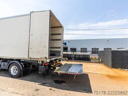 RENAULT D14 250 + DHOLLANDIA