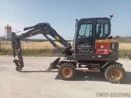 Volvo EW60E with 5 buckets