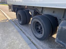 Pacton Z2-001 2-Axle Fridge / Carrier Vector 1800 / Lo...