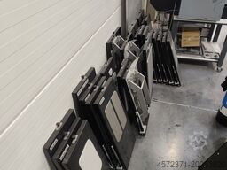 Aeoon Kyo and Compact